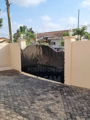 3bdrm House in Spintex Manet for sale