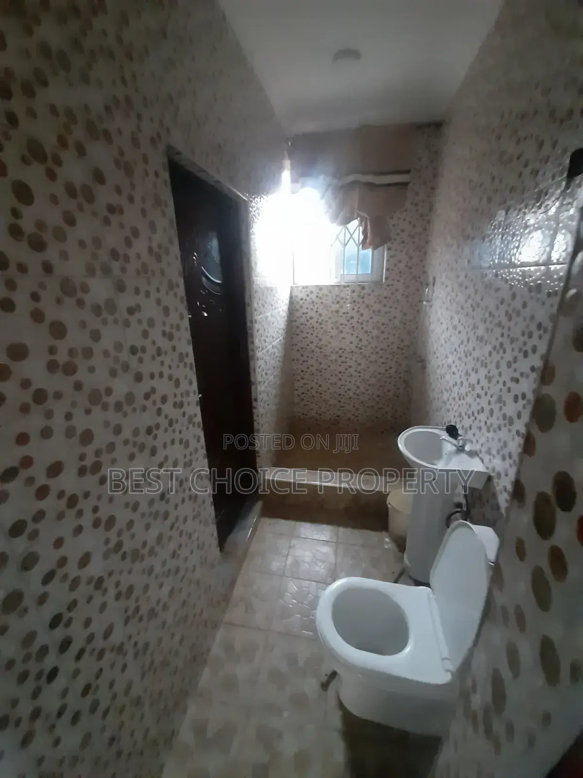 1bdrm Apartment in Lakeside Estate for rent