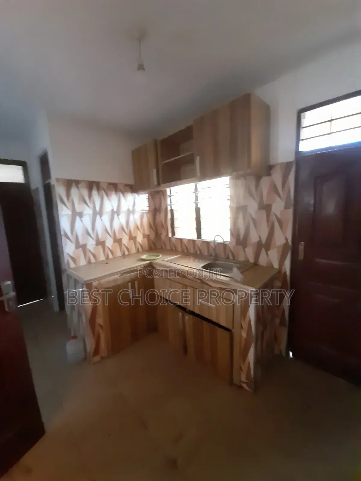 2bdrm Apartment in Ashiyie, Adenta for rent