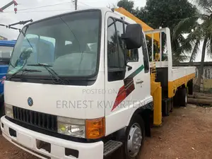 Kia Rhino Crane Truck