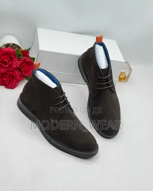Photo - Black Timberland Boot