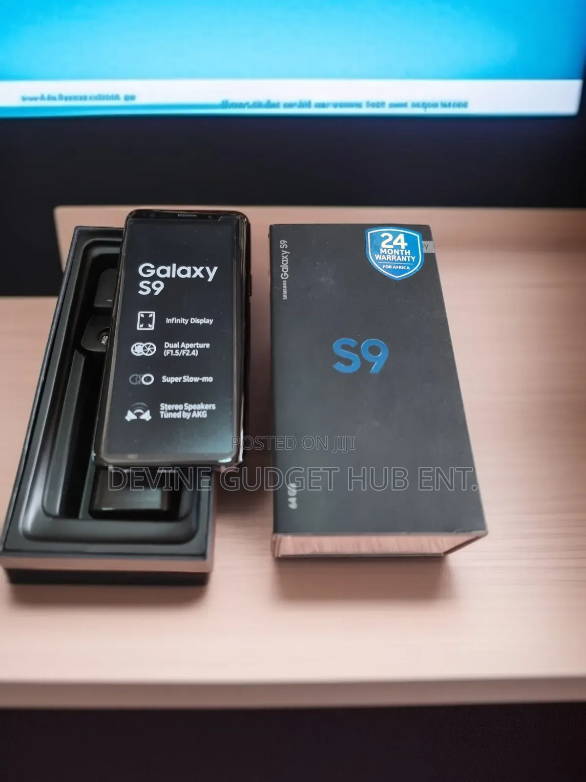 New Samsung Galaxy S9 64 GB Gold