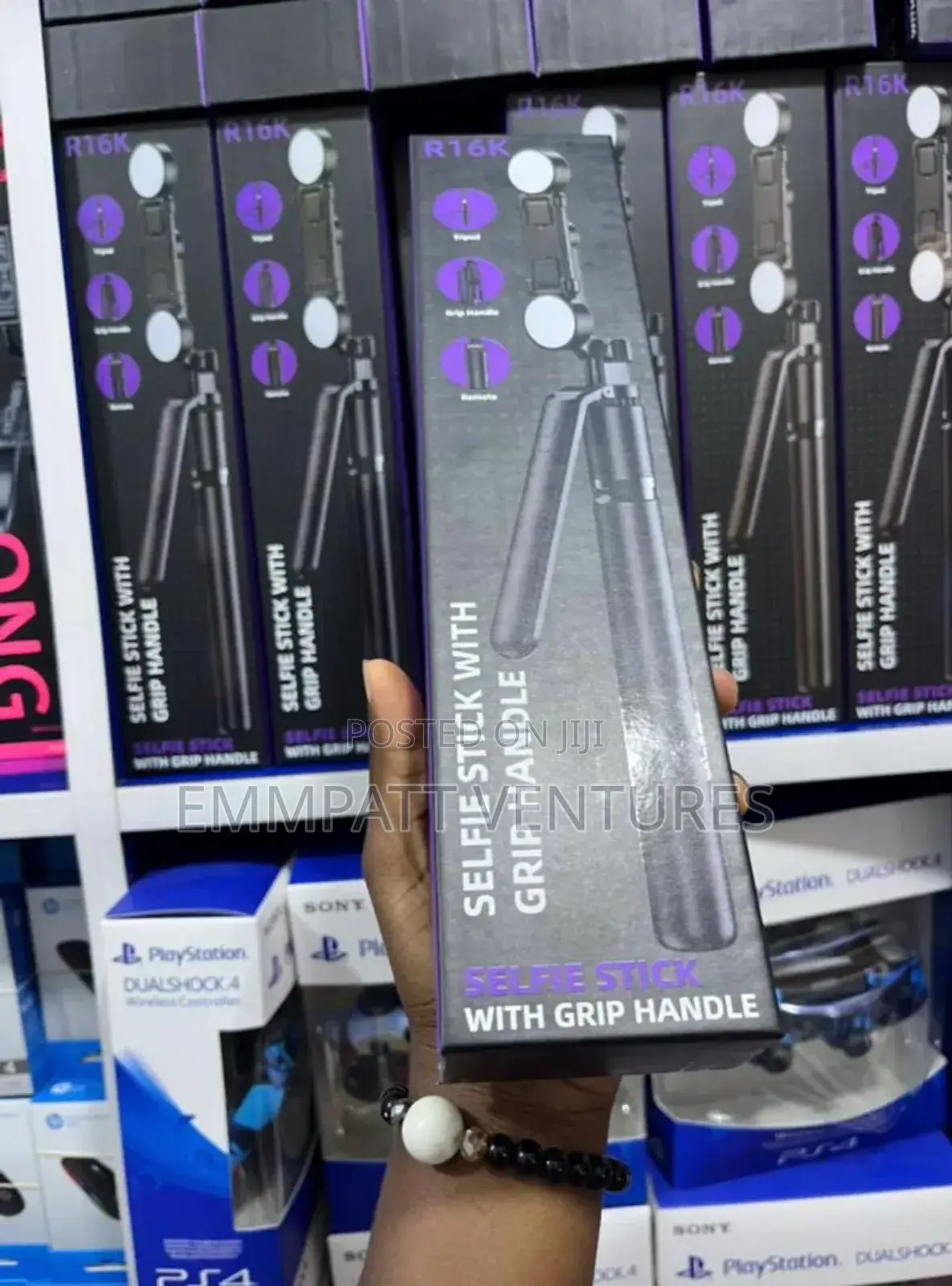Self Tripod Stand
