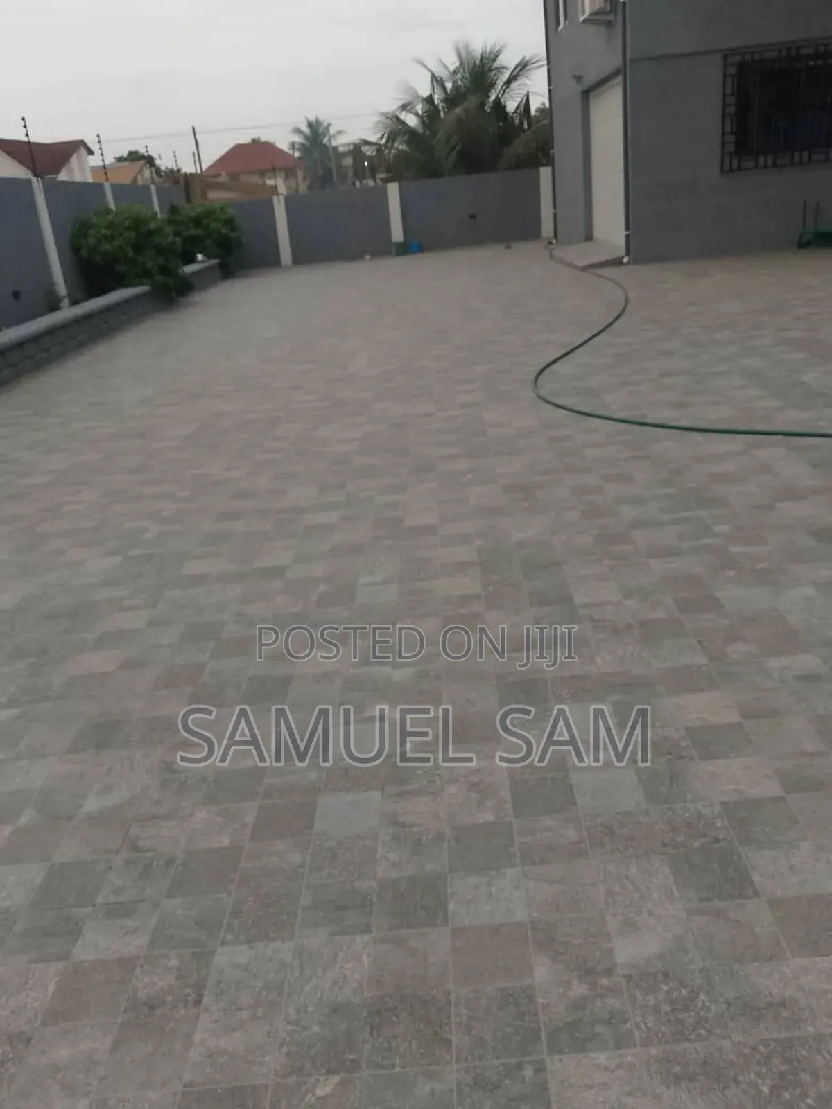 5bdrm House in May Flower, Tema Metropolitan for rent