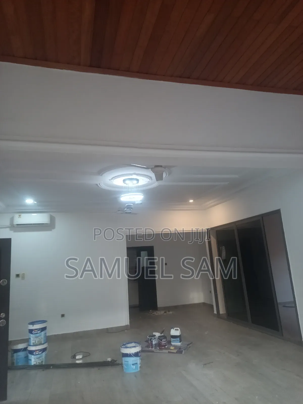 3bdrm House in Complex School, Tema Metropolitan for rent
