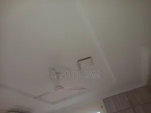 3bdrm House in Complex School, Tema Metropolitan for rent