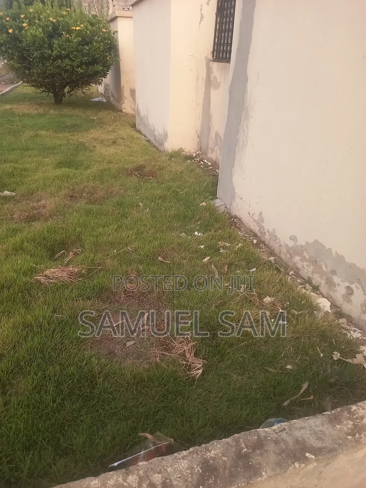 3bdrm House in Complex School, Tema Metropolitan for rent