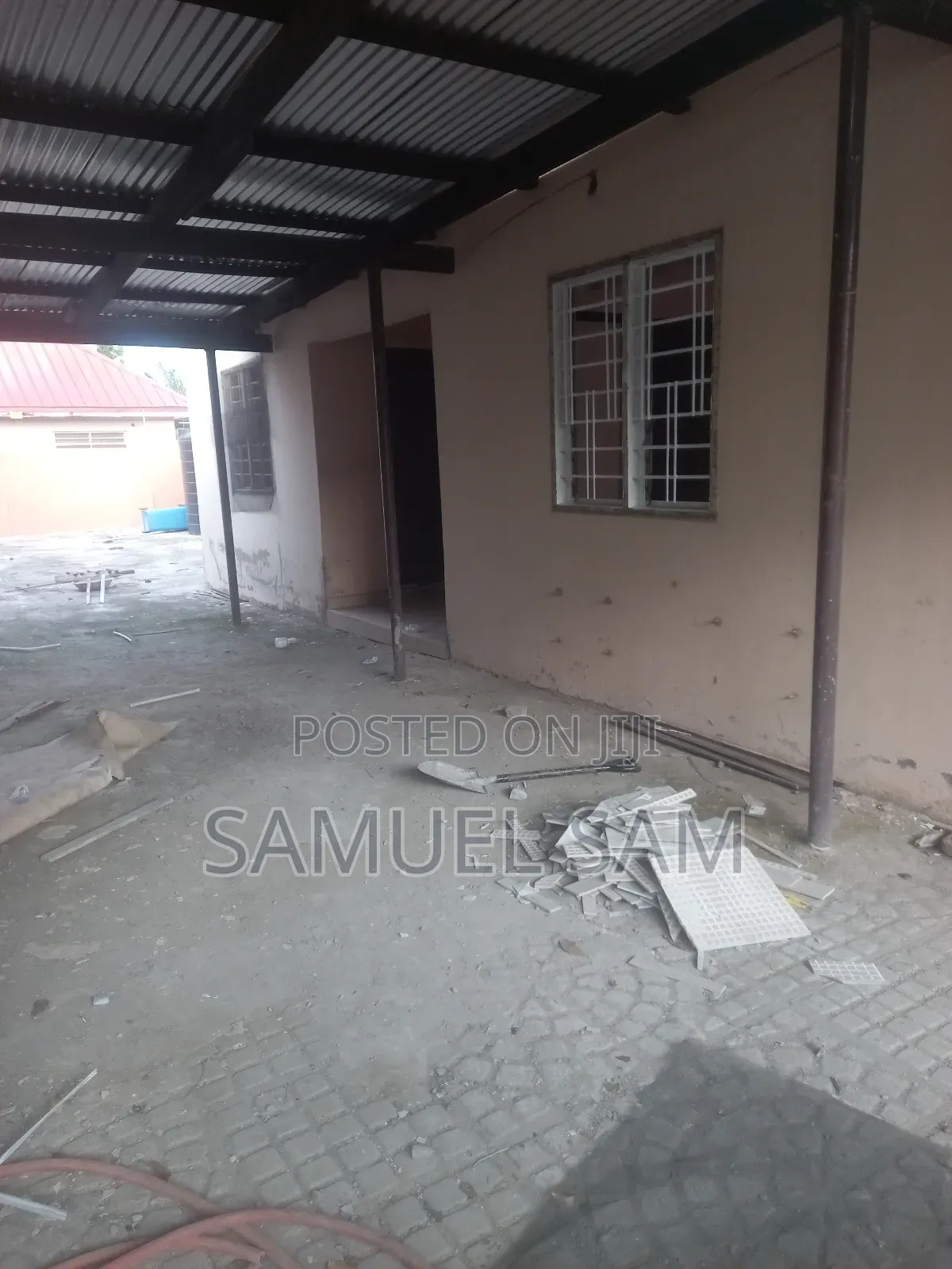 3bdrm House in Complex School, Tema Metropolitan for rent