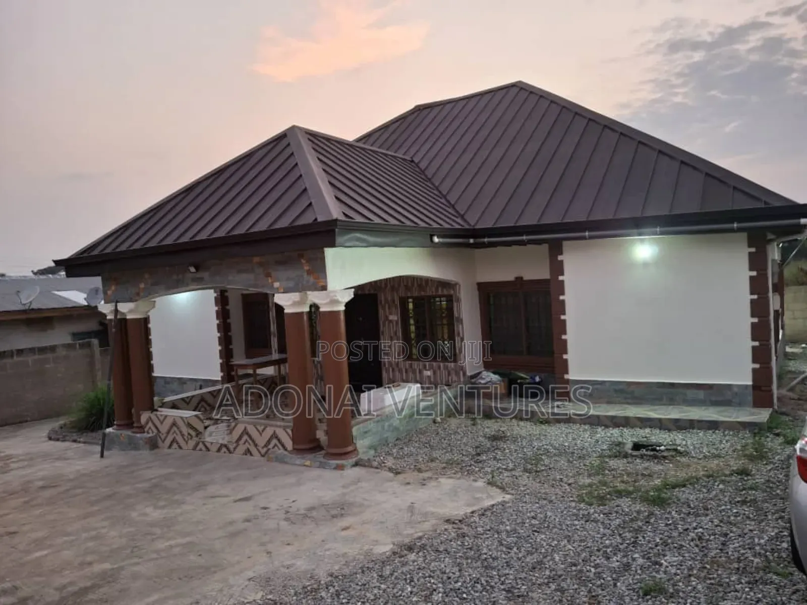 3bdrm House in Ejisu Kropa, Kumasi Metropolitan for sale