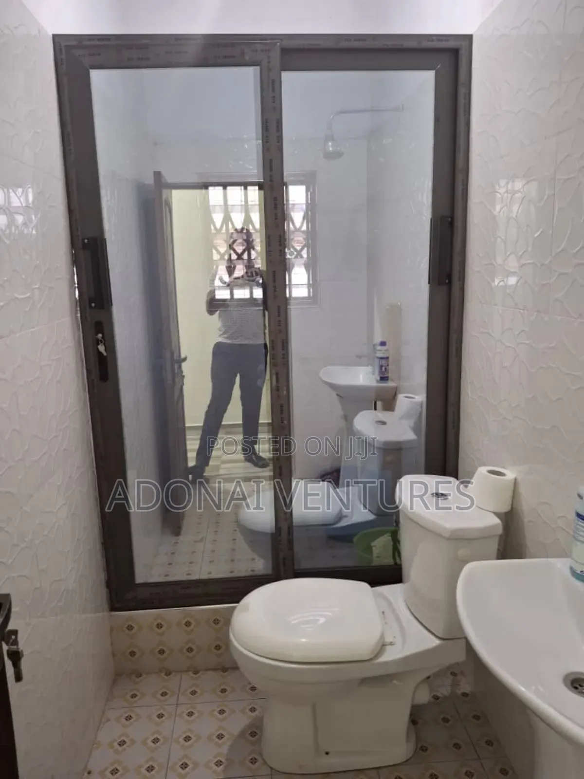 3bdrm House in Ejisu Kropa, Kumasi Metropolitan for sale