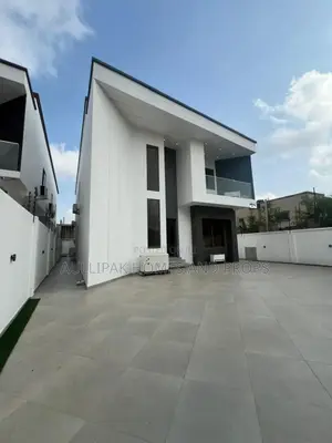4bdrm House in Ashaley Botwe for rent