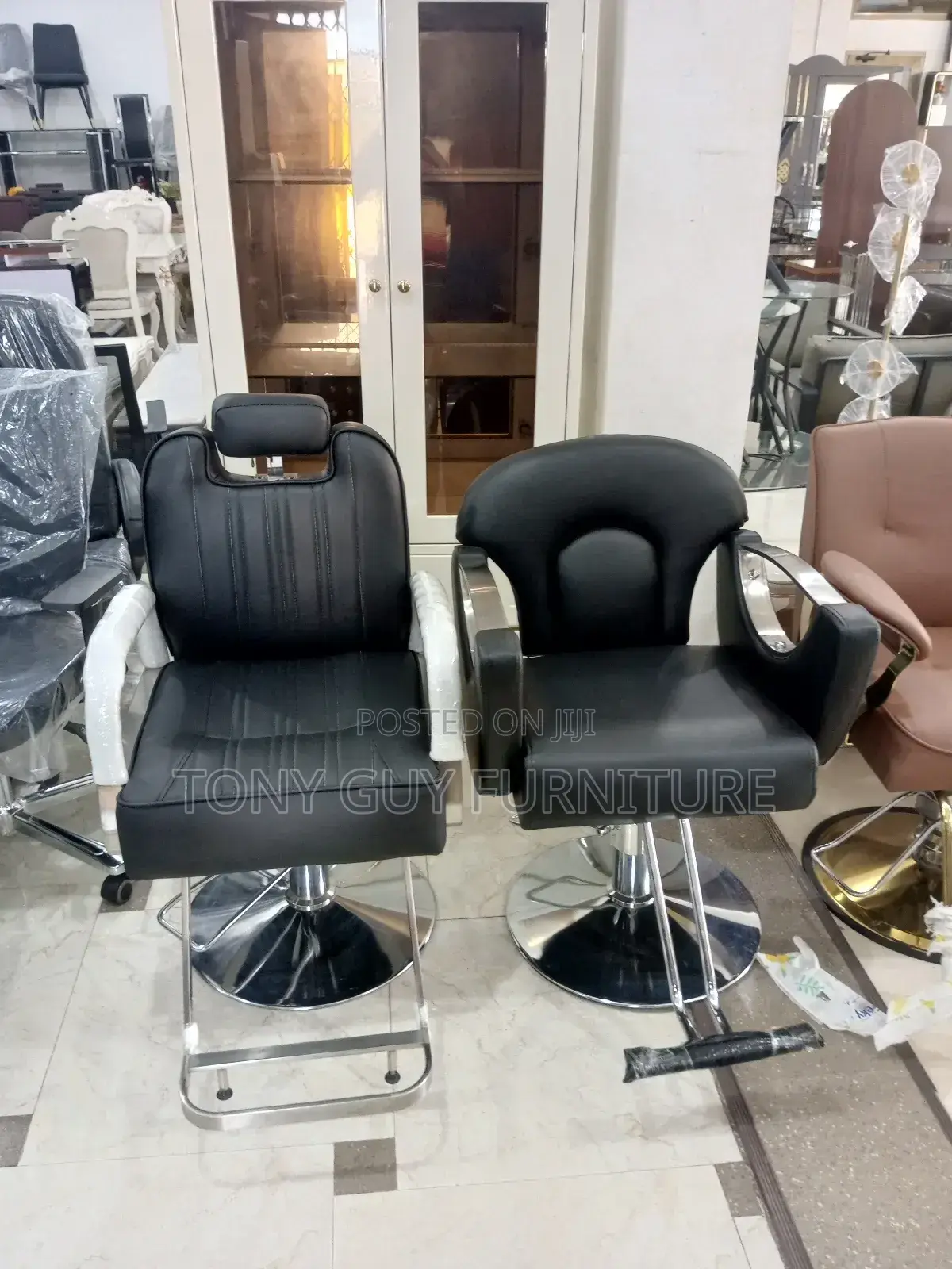 Comfortable Barbering Chair