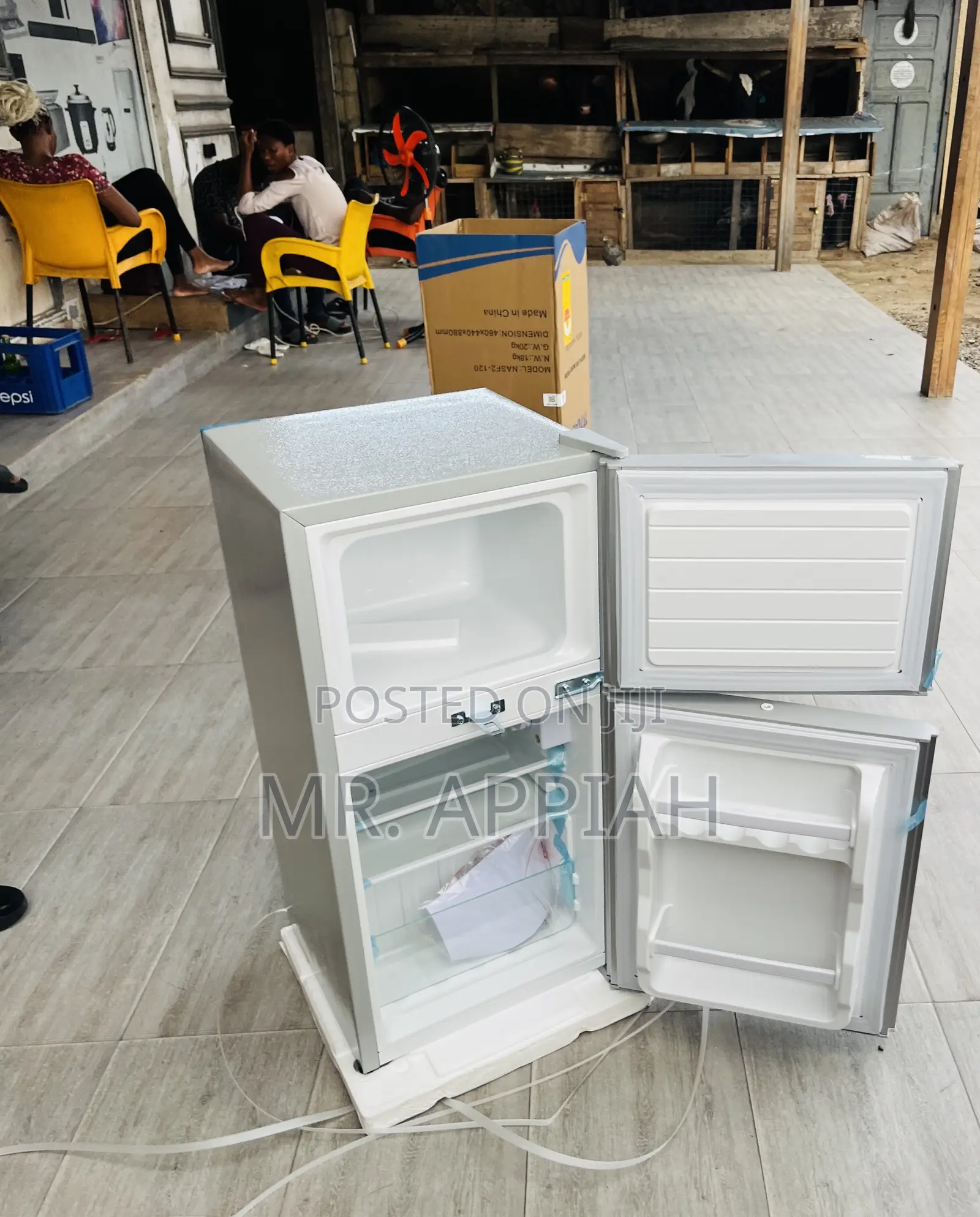 Special Sliver Nasco Nas F2-120 2 Door Table Top Fridge.