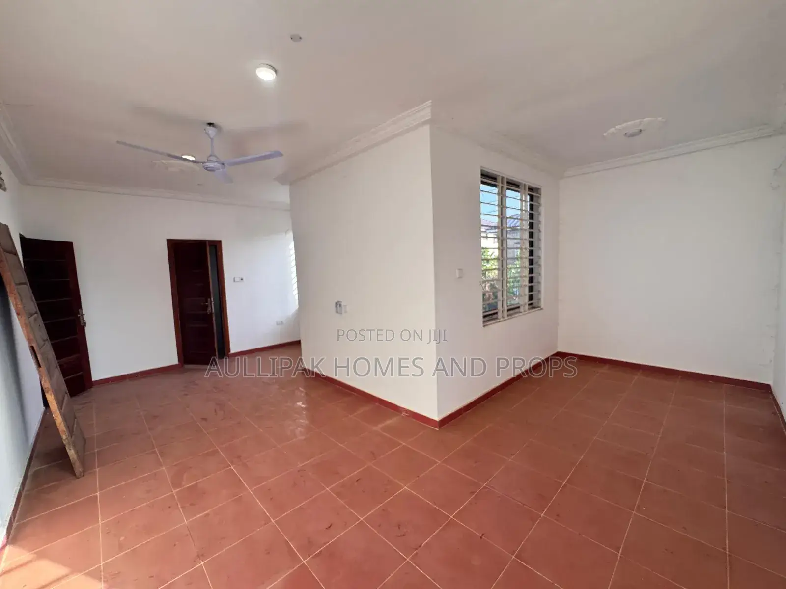 2bdrm Apartment in Adjiriganor for rent