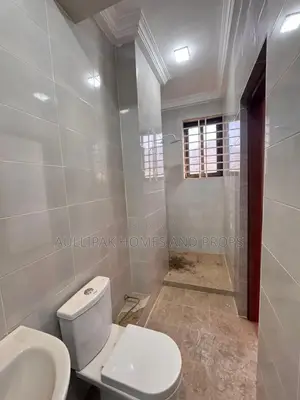 2bdrm Apartment in Adjiriganor for rent