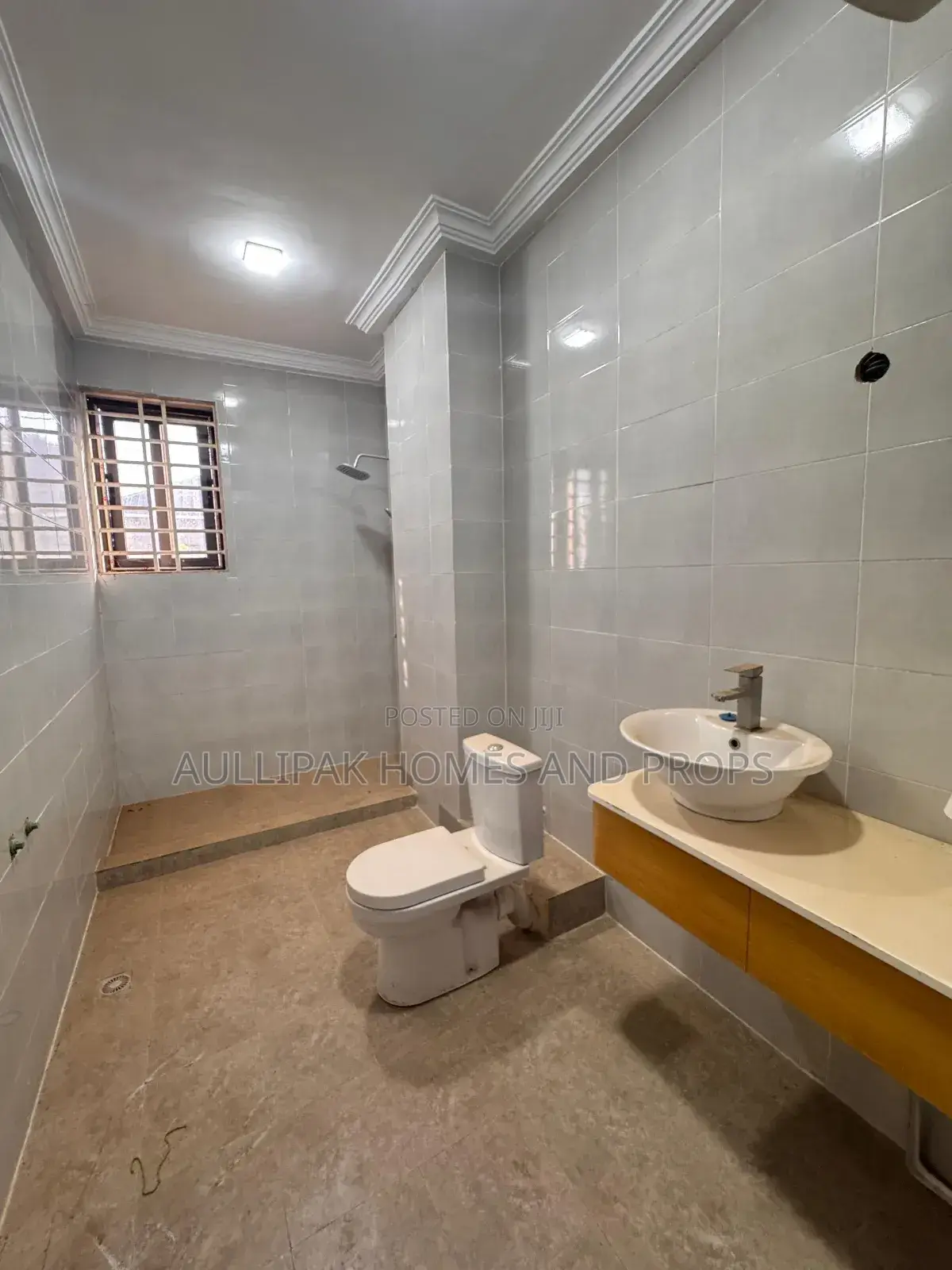 2bdrm Apartment in Adjiriganor for rent