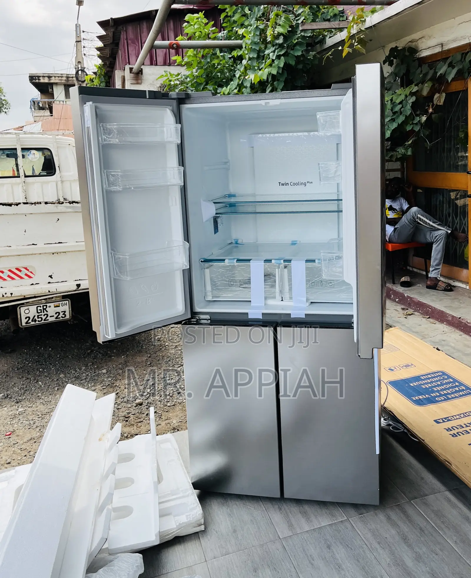 Newly in Stock Samsung 488ltr Side by Side Fridge(Silver)