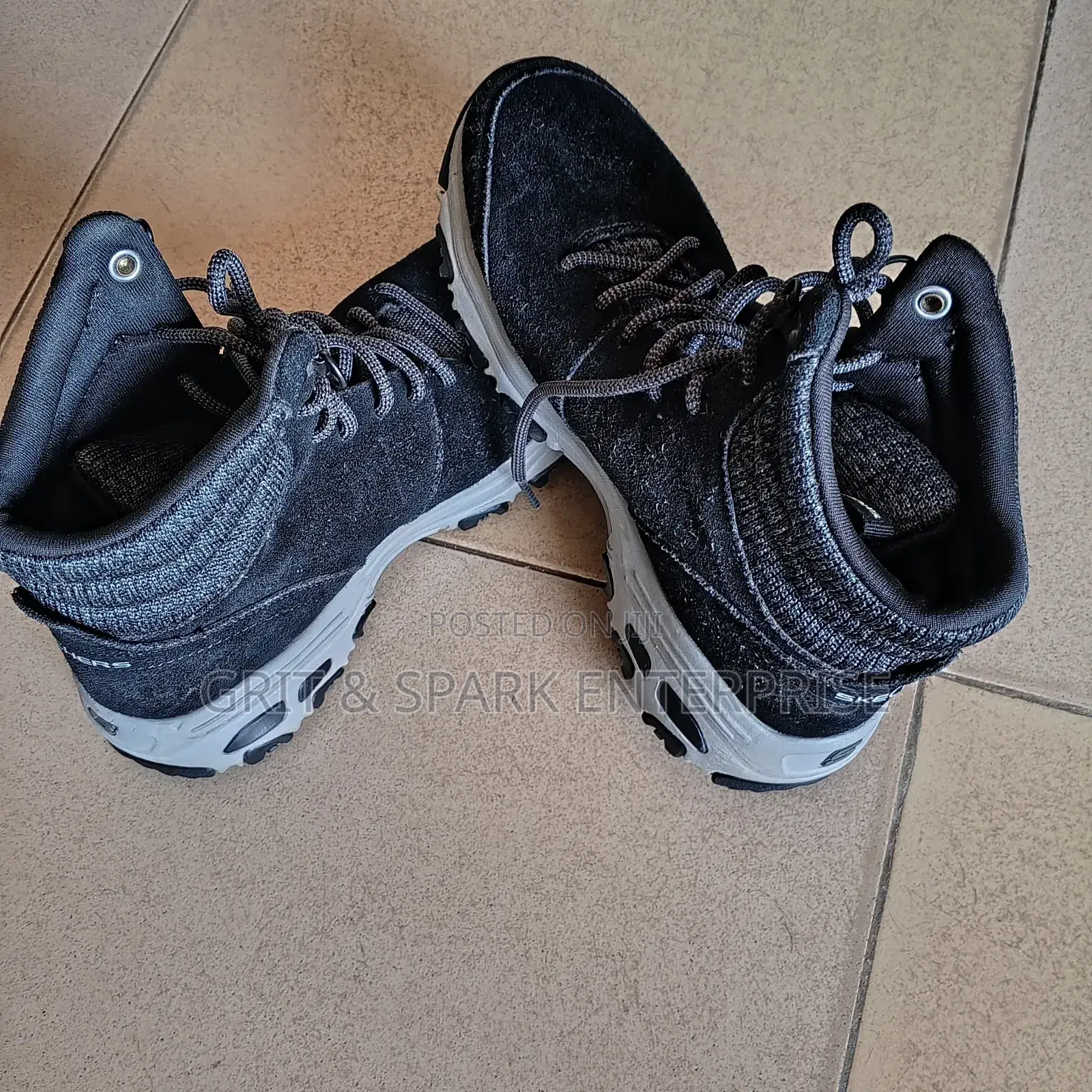 Lightly Used Skechers d'Lites Womens Boots From Germany