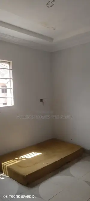 2bdrm Apartment in Lakeside, Adjiriganor for rent