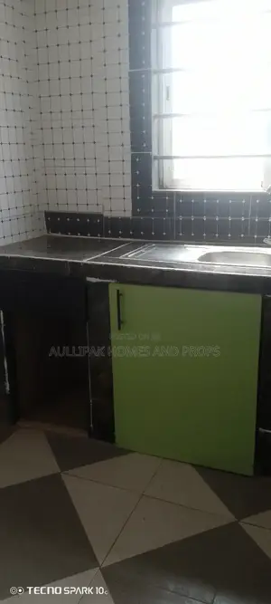 2bdrm Apartment in Lakeside, Adjiriganor for rent