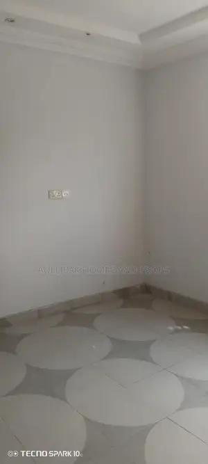 2bdrm Apartment in Lakeside, Adjiriganor for rent