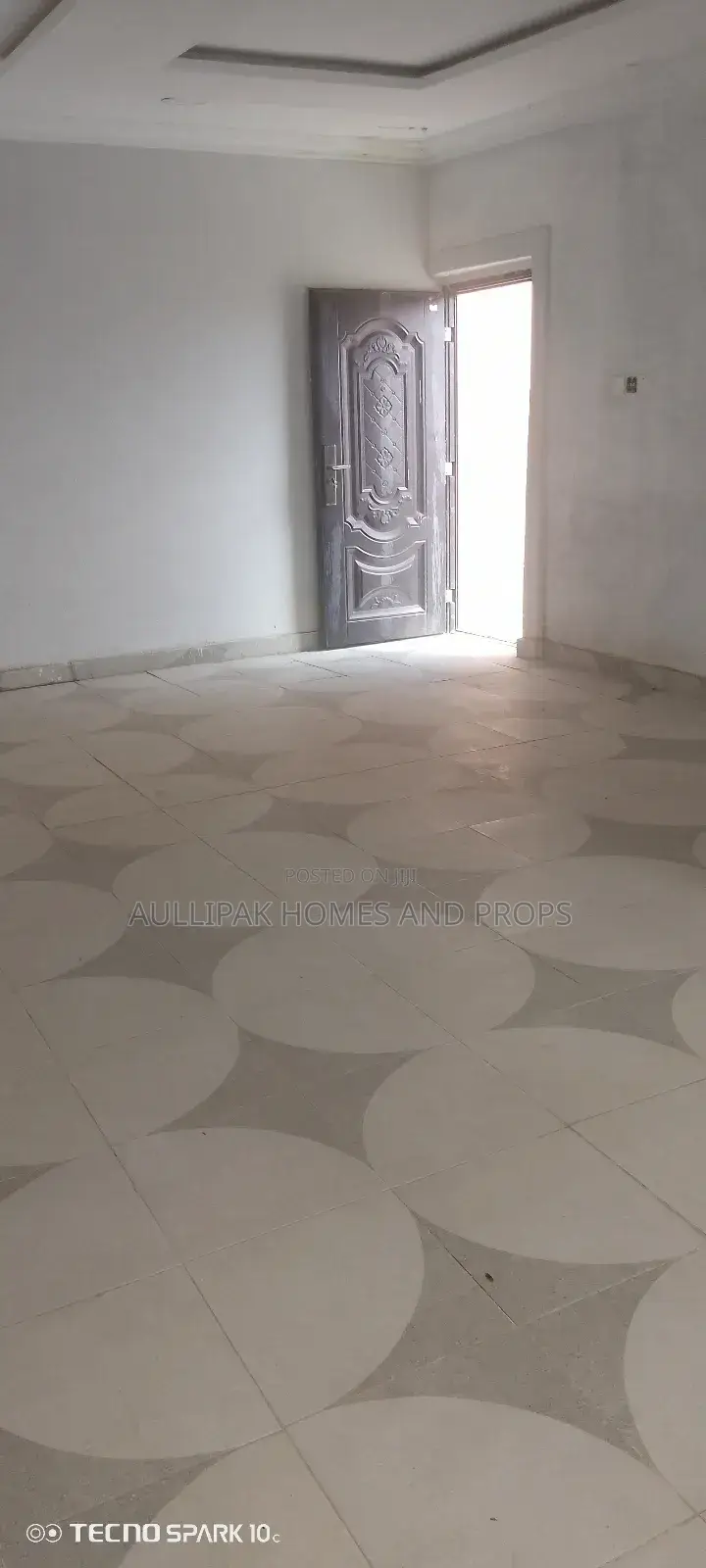 2bdrm Apartment in Lakeside, Adjiriganor for rent