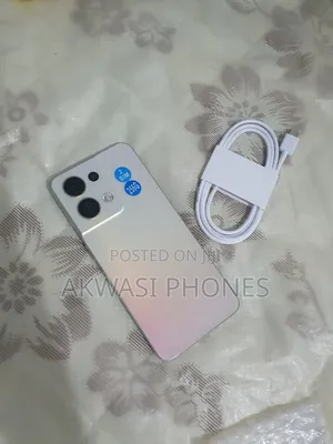New Oppo Reno8 256 GB Gold