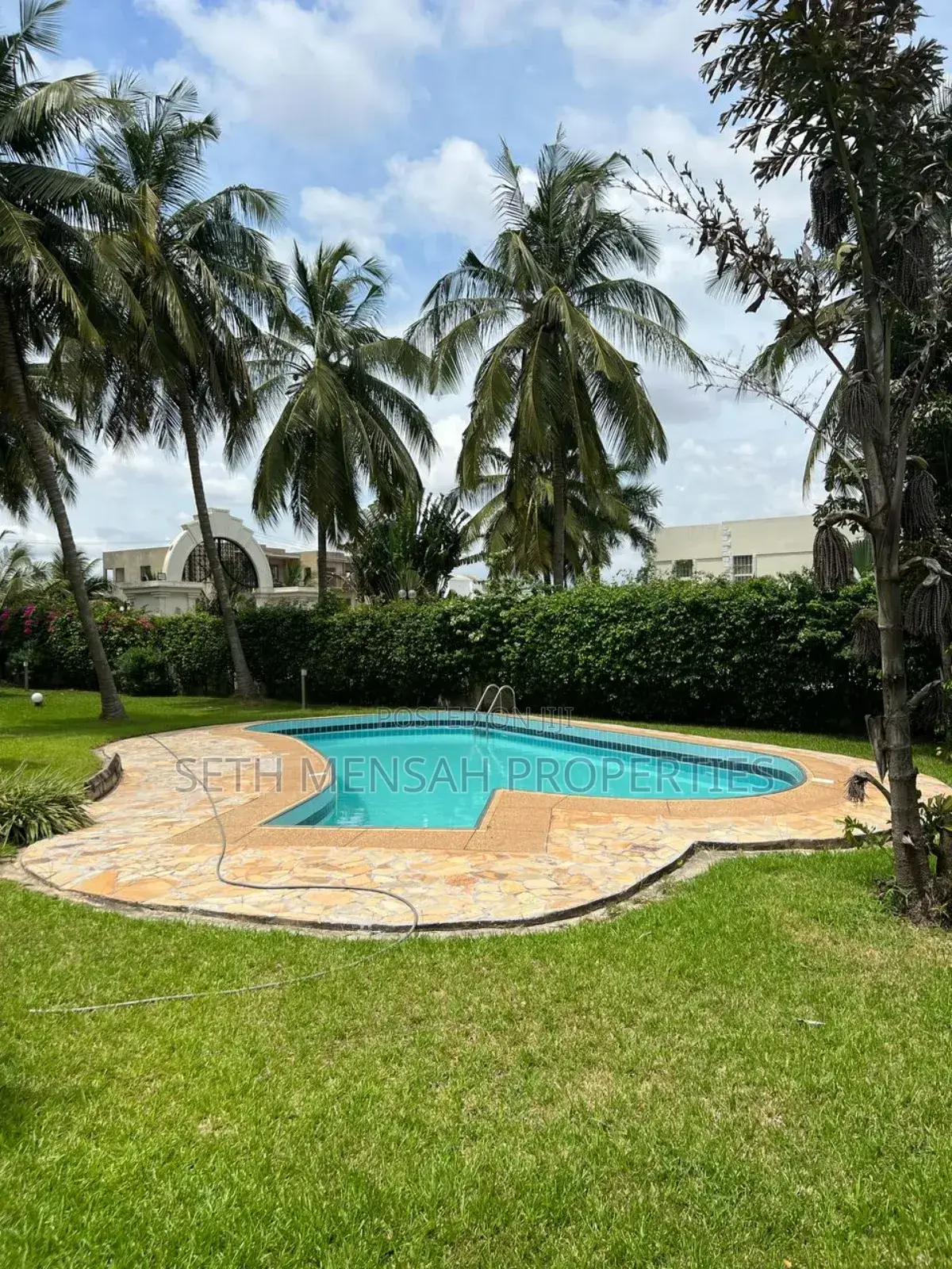 Furnished 5bdrm House in East Legon for sale