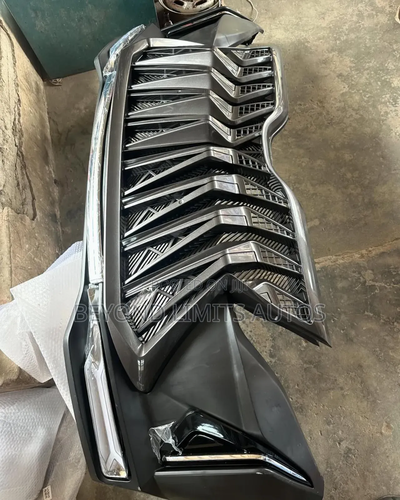 Toyota Venza 2009,2010,2011,2012,2013,2014,2015 Front Bumper