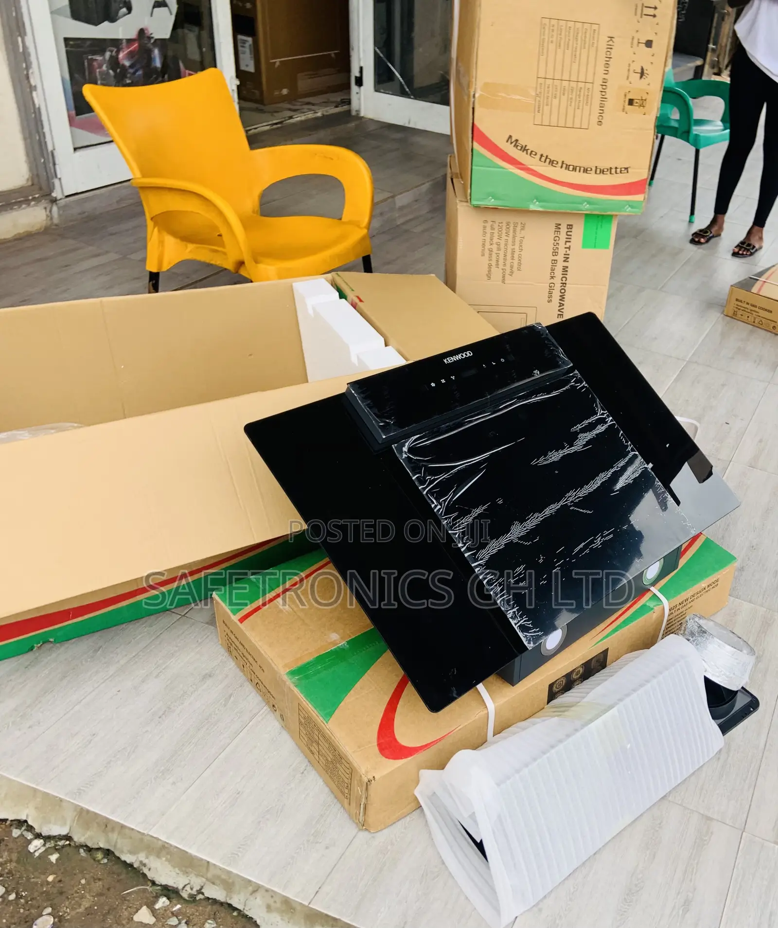 Super Good Black 90cm Ceramic Kenwood Heat Extractor