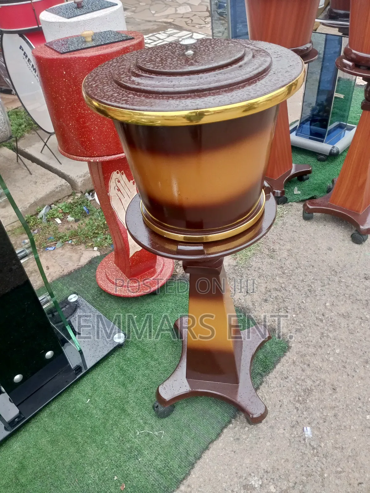 Polished Wooden Offering Bowls With Bottom Whee