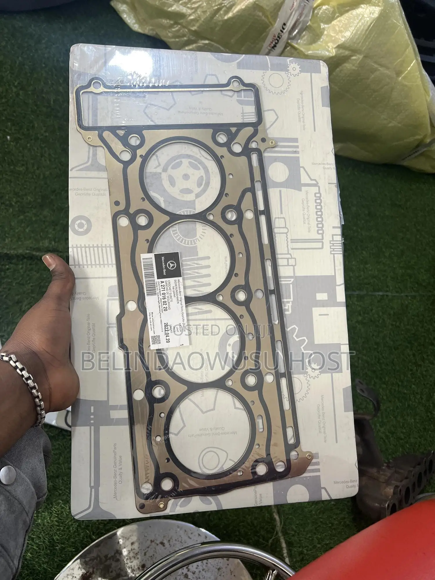 Mercedes Gasket