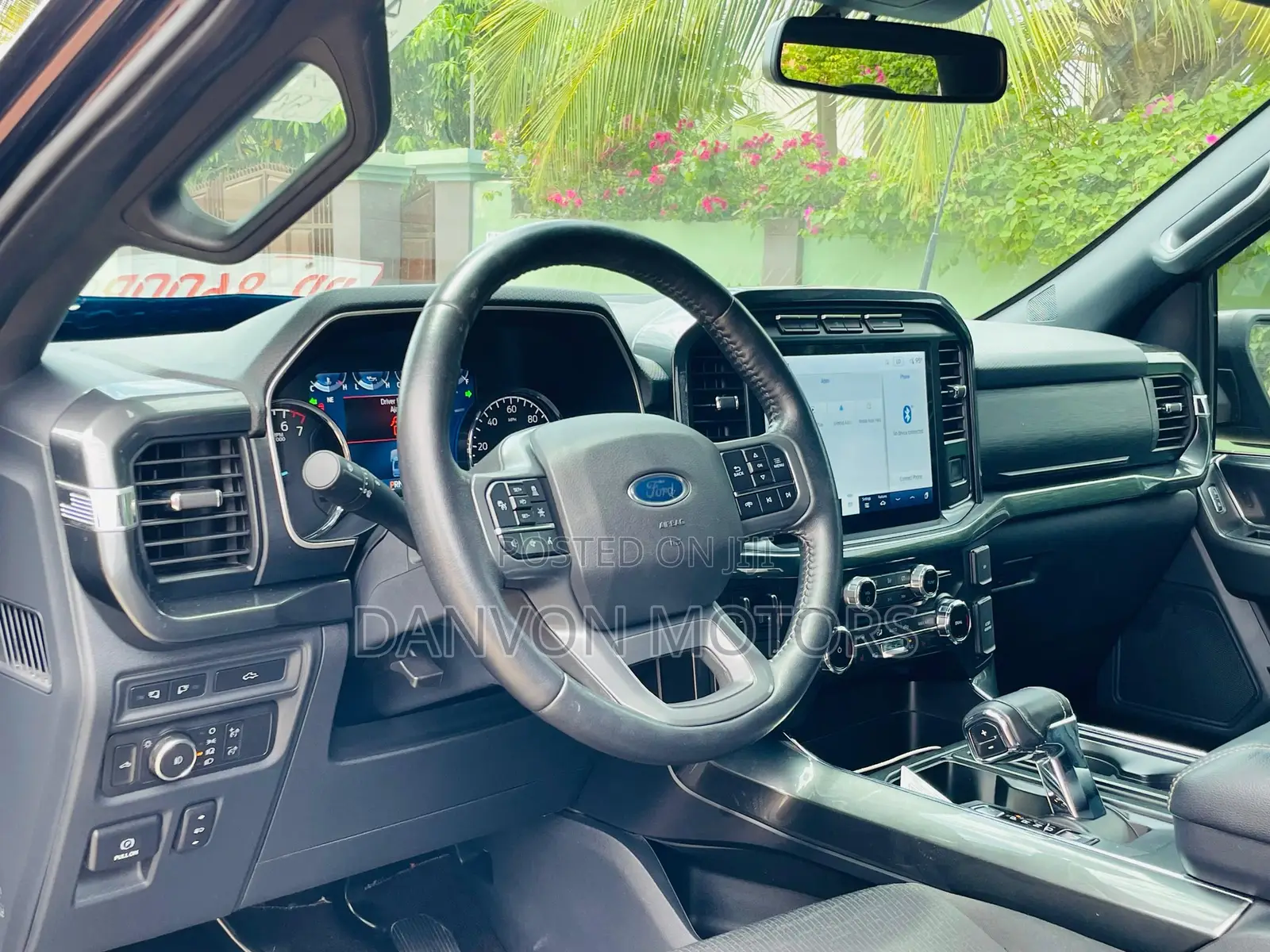 Ford F-150 XLT 2022 Black