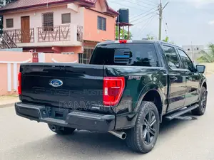 Ford F-150 XLT 2022 Black