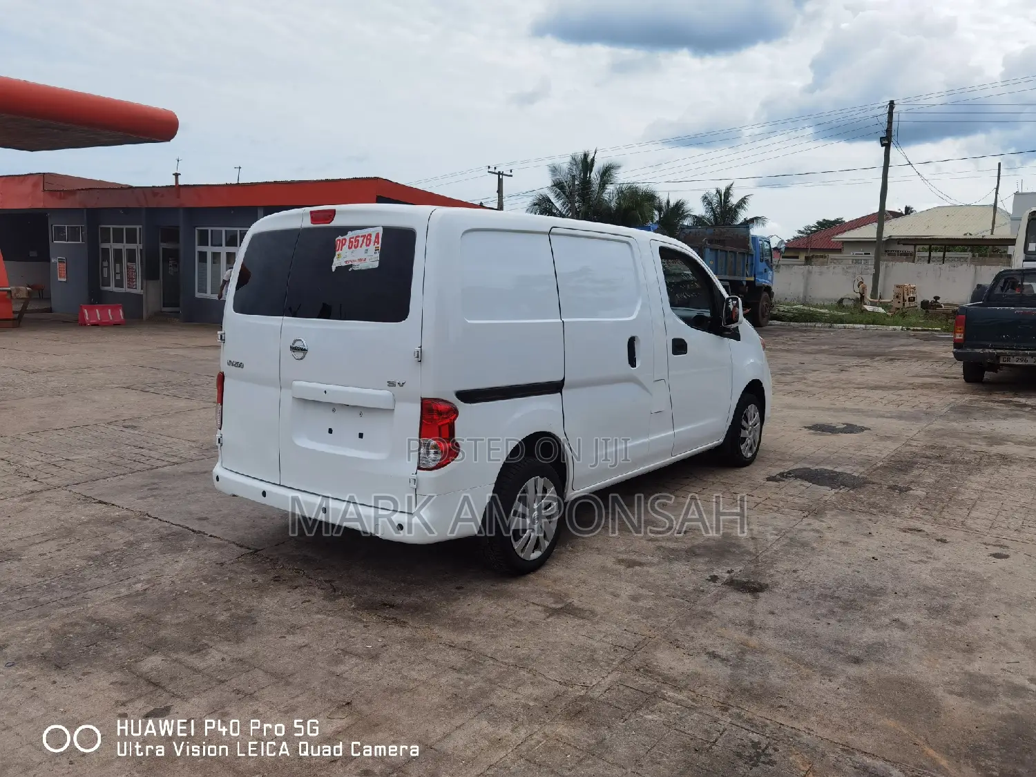 Nissan NV200 2018 White