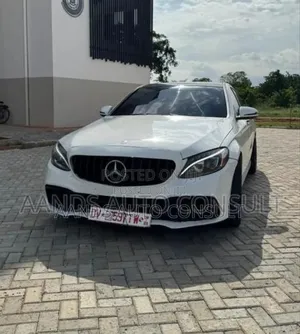 Photo - Mercedes-Benz C300 Sport 4Matic Sedan AWD (2.0L 4cyll 7A) 2016 White