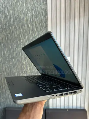 Laptop Dell Latitude 5401 8GB Intel Core I5 SSD 256GB