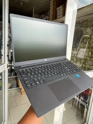 New Laptop HP 4GB Intel Core I3 SSD 512GB