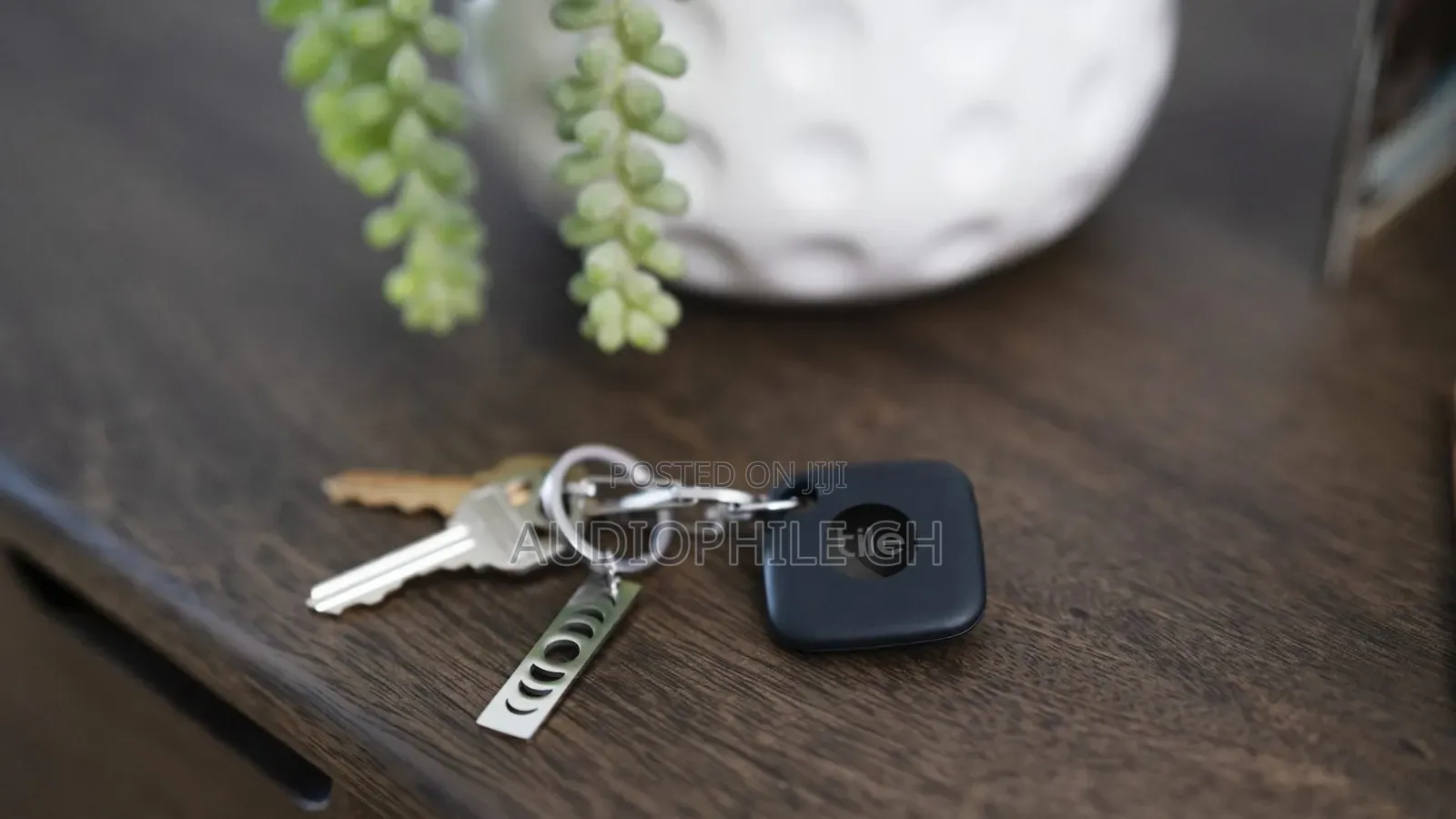 Tile Mate Bluetooth Item Tracker Airtag