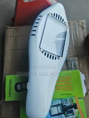 Photo - Dolphin Solar Light 200 Watts