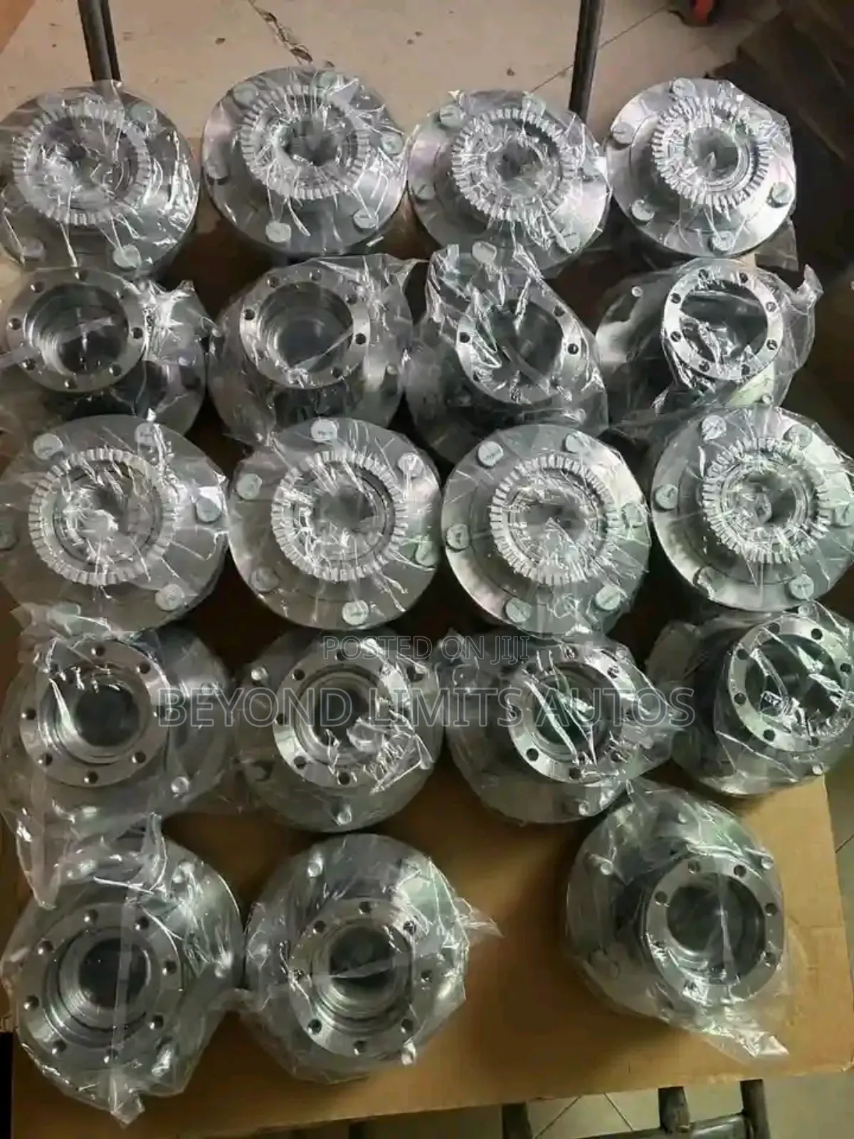 All Kinds of Cars Wheel Hub Available