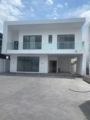 4bdrm House in Ashaley Botwe for sale