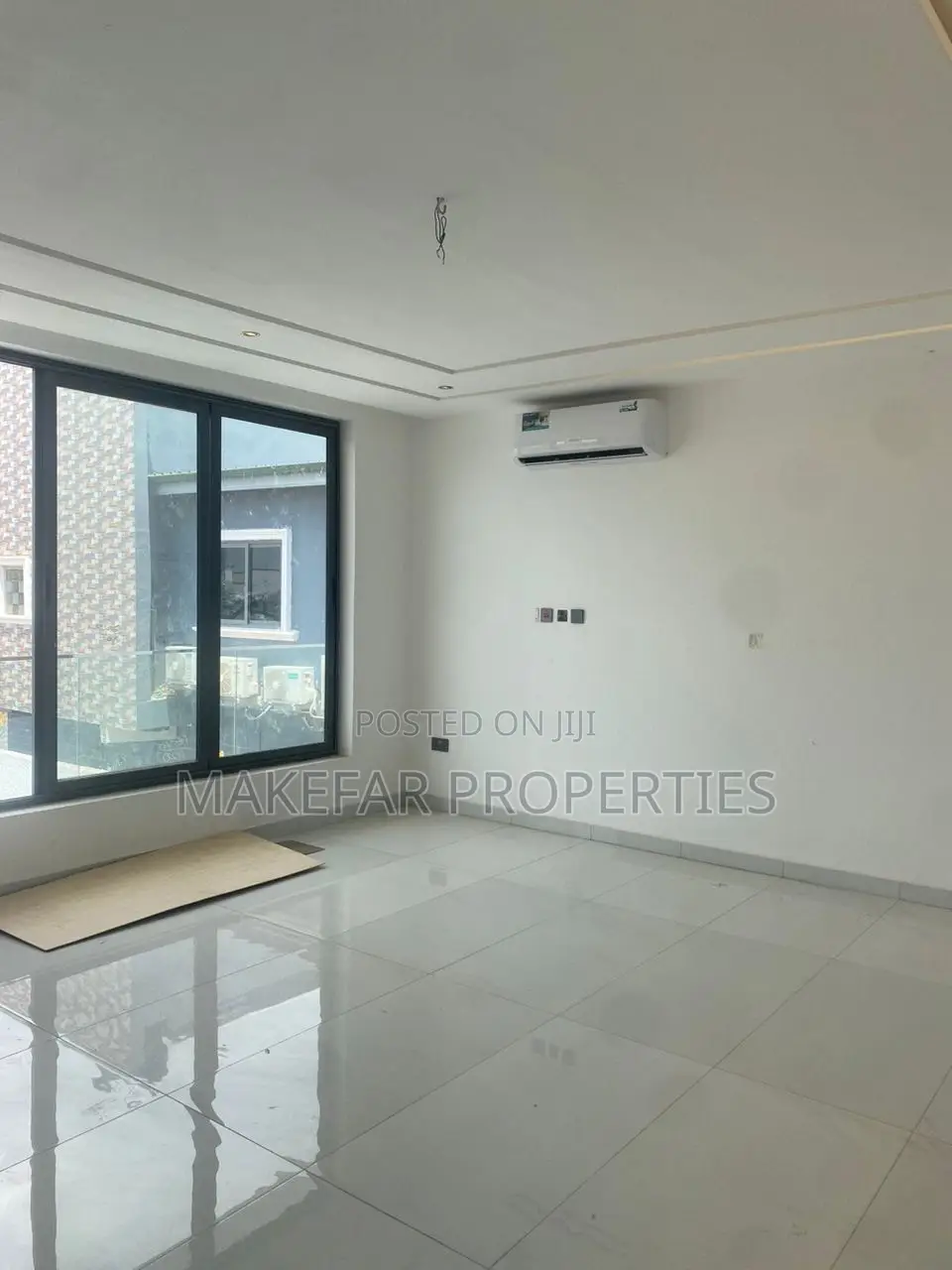 4bdrm House in Ashaley Botwe for sale