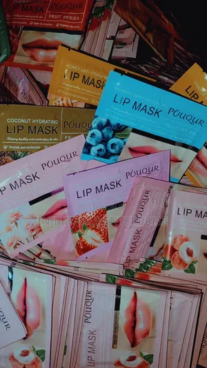 Photo - Fruity Moisturizing Lip Masks