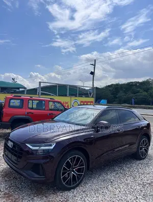 Audi Q8 55 Premium AWD quattro 2020 Burgundy