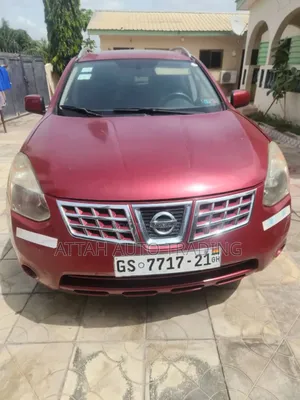 Photo - Nissan Rogue 2010 Red