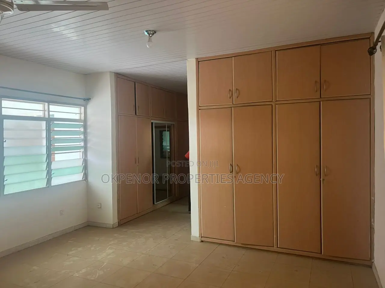 5bdrm House in Mataheko Tema Metropolitan for sale