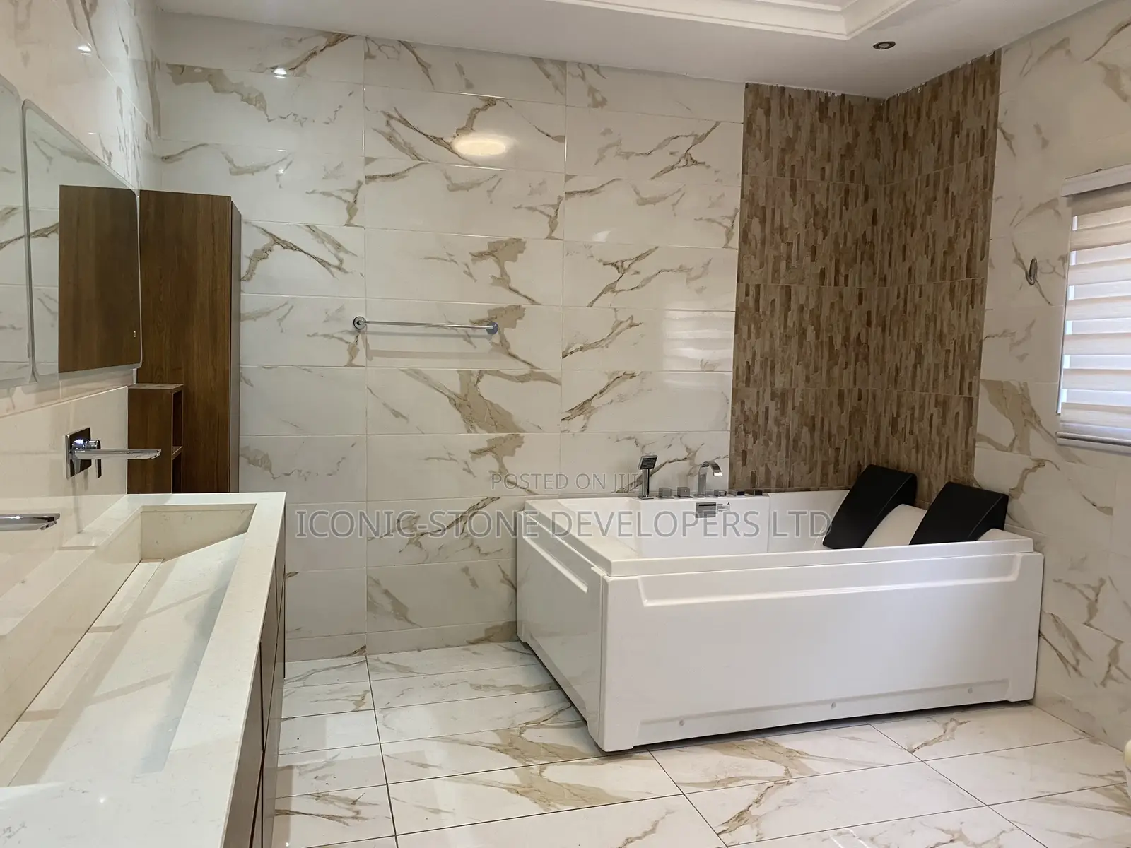 Furnished 4bdrm House in Lakeside for sale