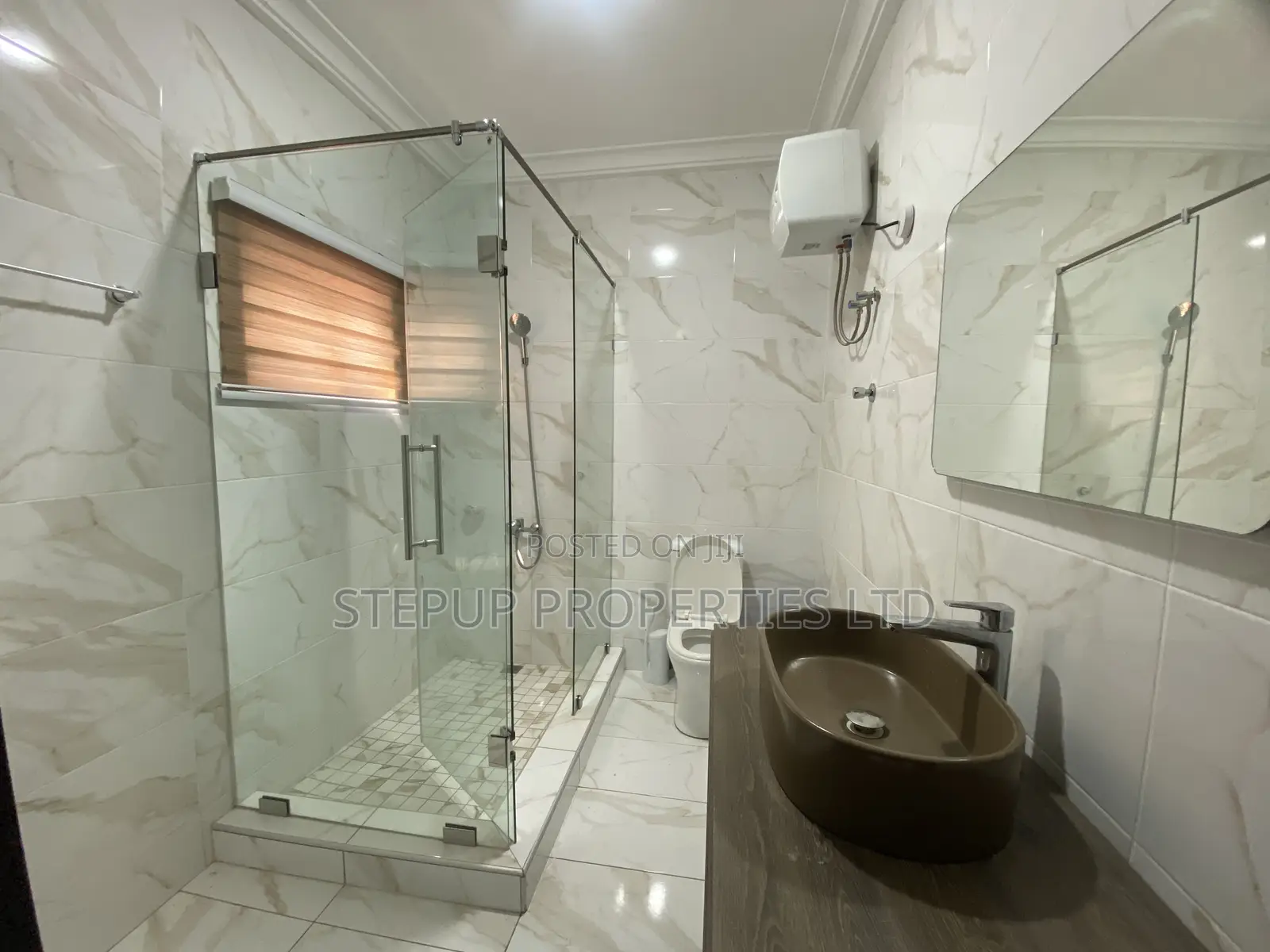 Furnished 4bdrm House in Lakeside for sale
