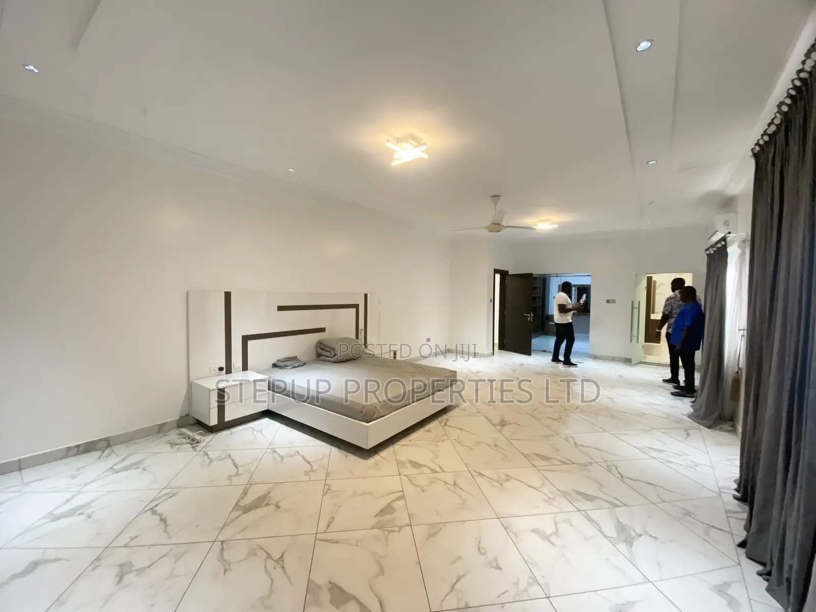 Furnished 4bdrm House in Lakeside for sale